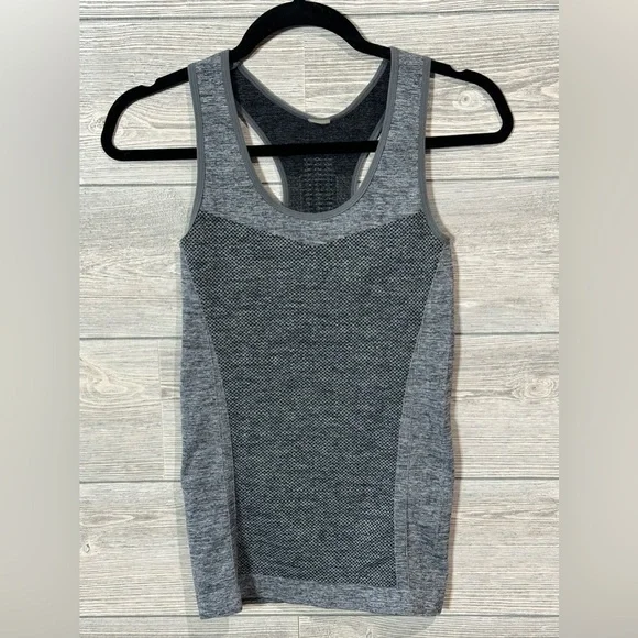 Savvi Compression Tank Top, Gray, Size Medium - Picture 3 of 5